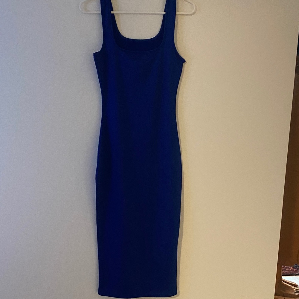 Elegant Blue Sleeveless Dress